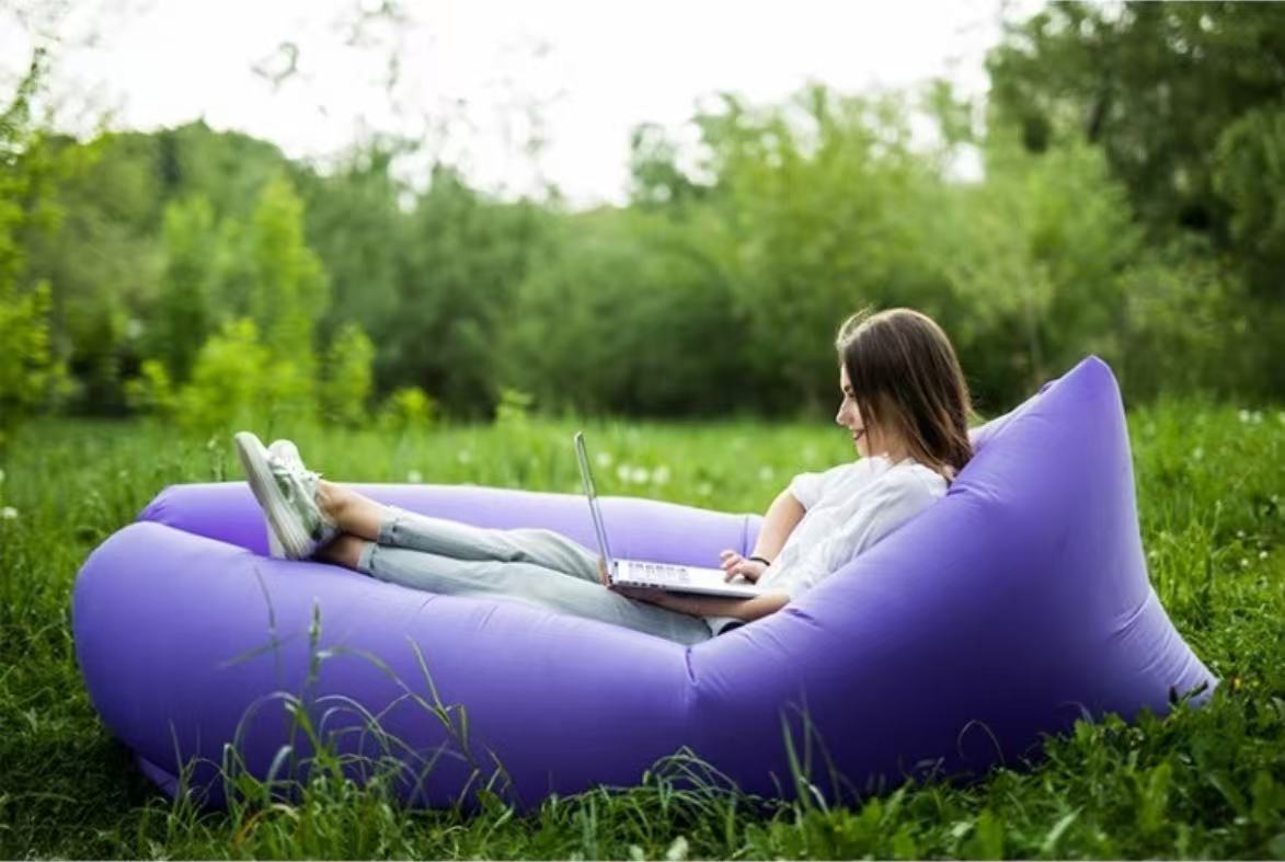 TerraVague™ – Sofa gonflable polyvalent pour terre et mer