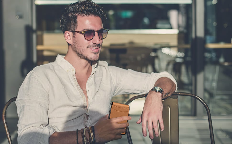 AirTrack™ – Portefeuille intelligent avec éjection fluide et slot AirTag