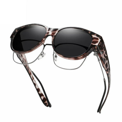 CoverFi – Le design enveloppant parfaitement adapté pour se porter sur vos lunettes de vue