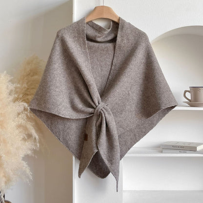 TriaStyle™ – Design triangulaire moderne et drapé élégant pour toute
