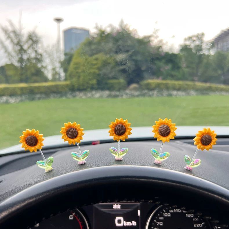 SunSwing – Le tournesol oscillant compact pour égayer vos trajets