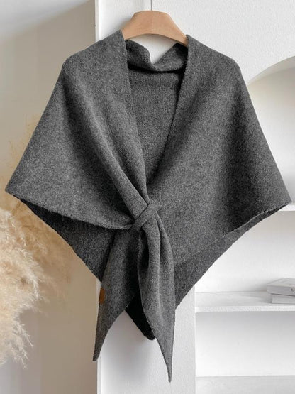 TriaStyle™ – Design triangulaire moderne et drapé élégant pour toute
