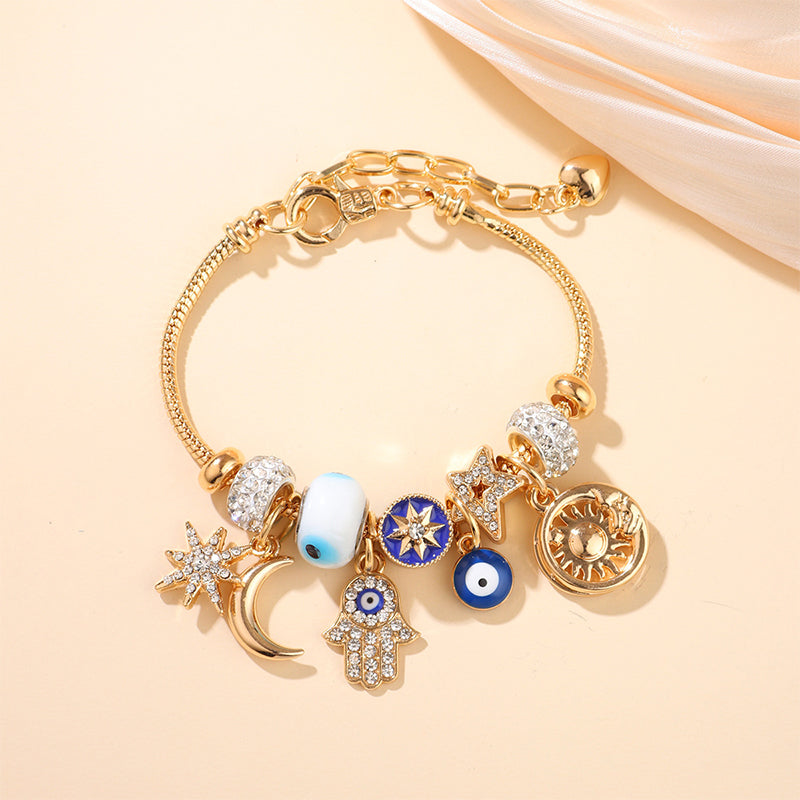 MysticWrist – L'accessoire élégant et polyvalent aux motifs célestes